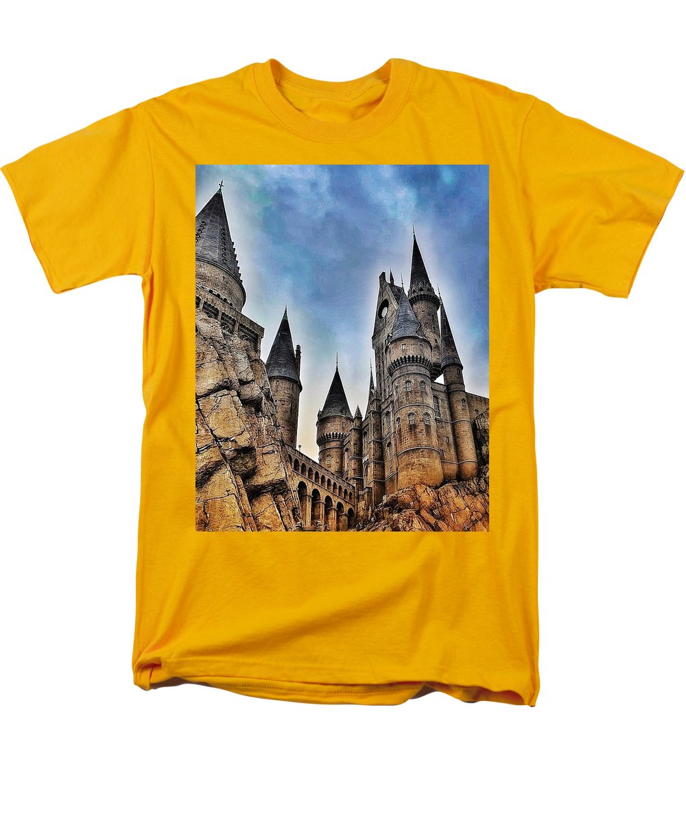 School of Witchcraft and Wizardry - Men's T-Shirt (Regular Fit)