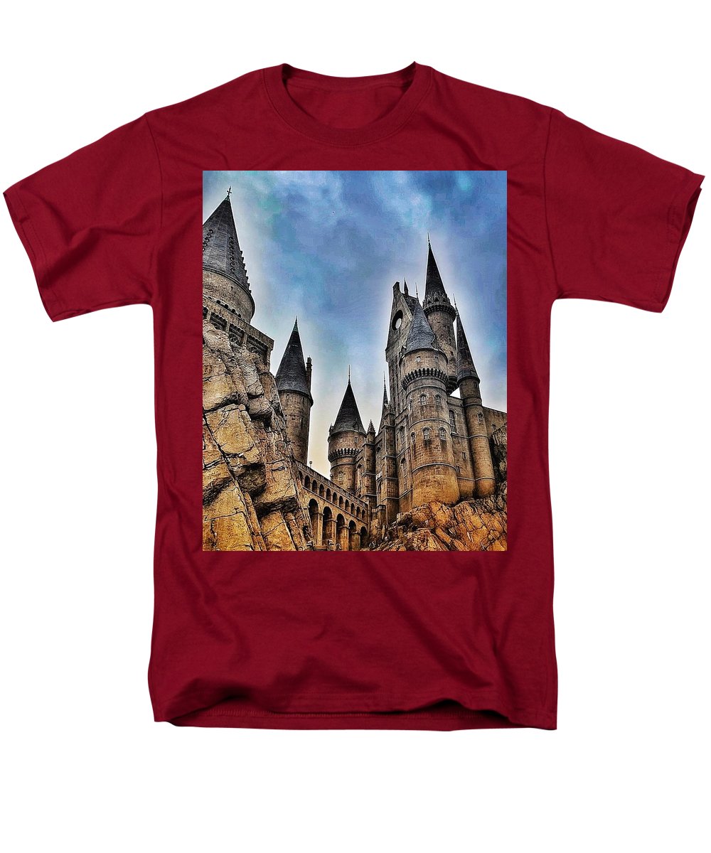 School of Witchcraft and Wizardry - Men's T-Shirt (Regular Fit)