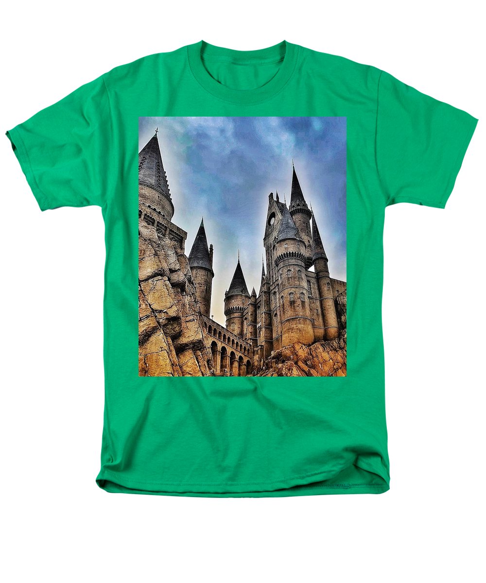 School of Witchcraft and Wizardry - Men's T-Shirt (Regular Fit)
