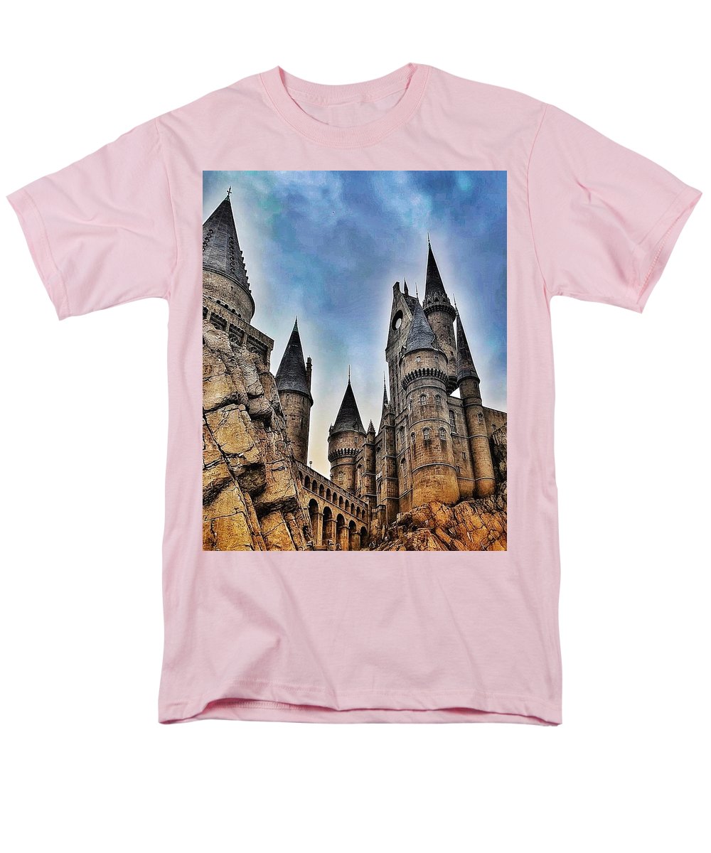 School of Witchcraft and Wizardry - Men's T-Shirt (Regular Fit)