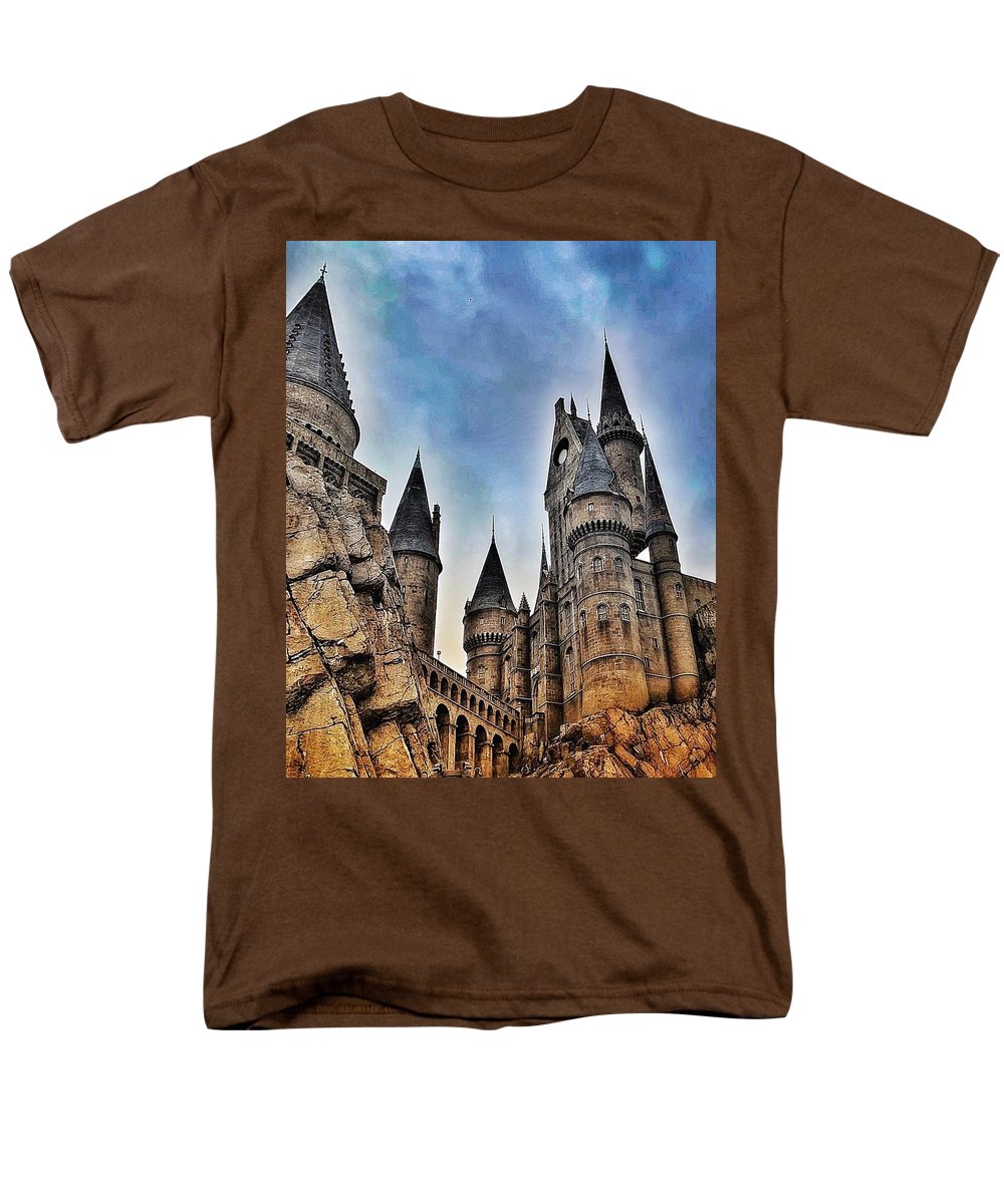 School of Witchcraft and Wizardry - Men's T-Shirt (Regular Fit)