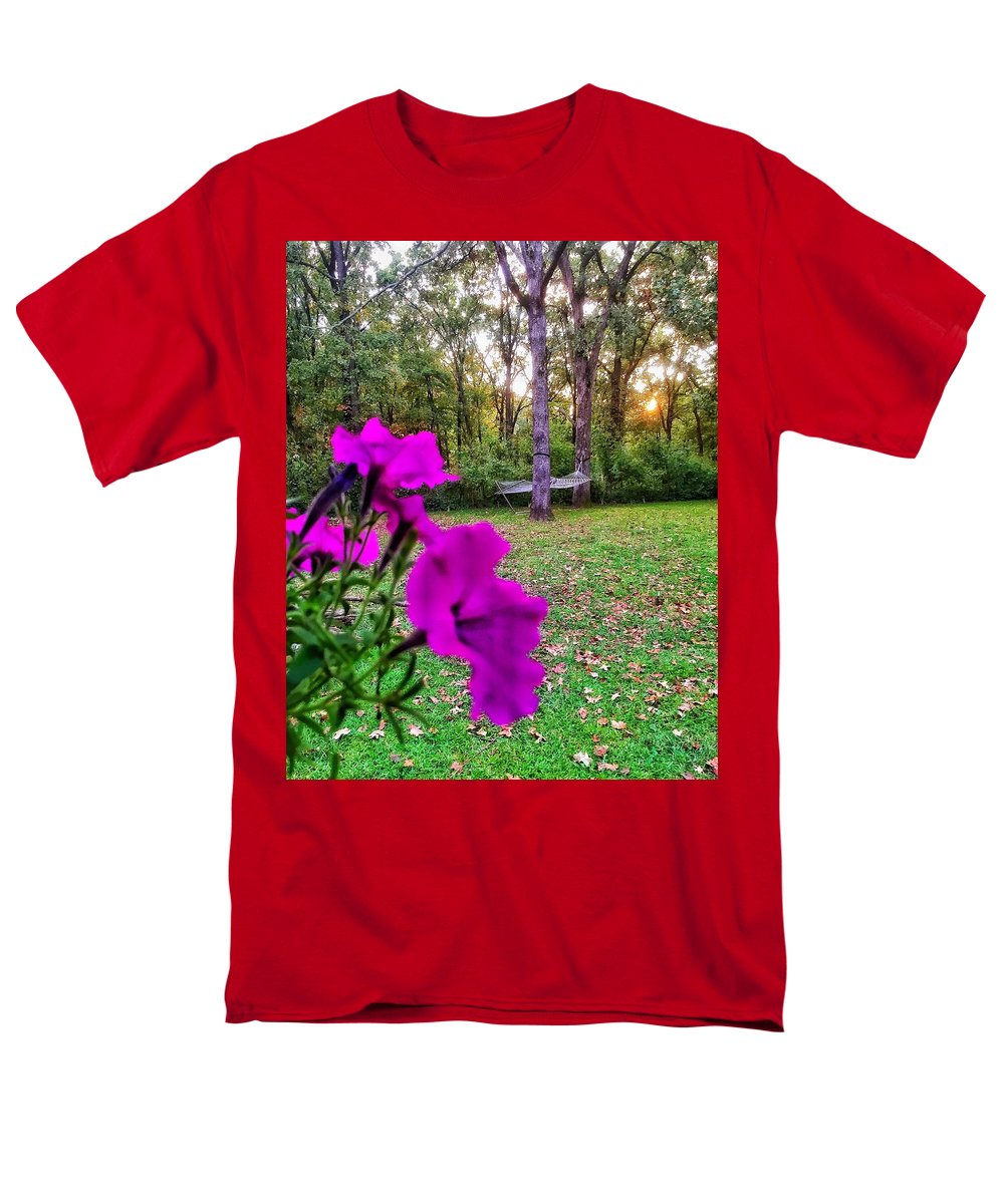 Backyard Bliss - Men's T-Shirt  (Regular Fit)