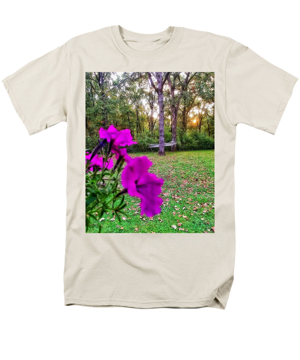 Backyard Bliss - Men's T-Shirt  (Regular Fit)