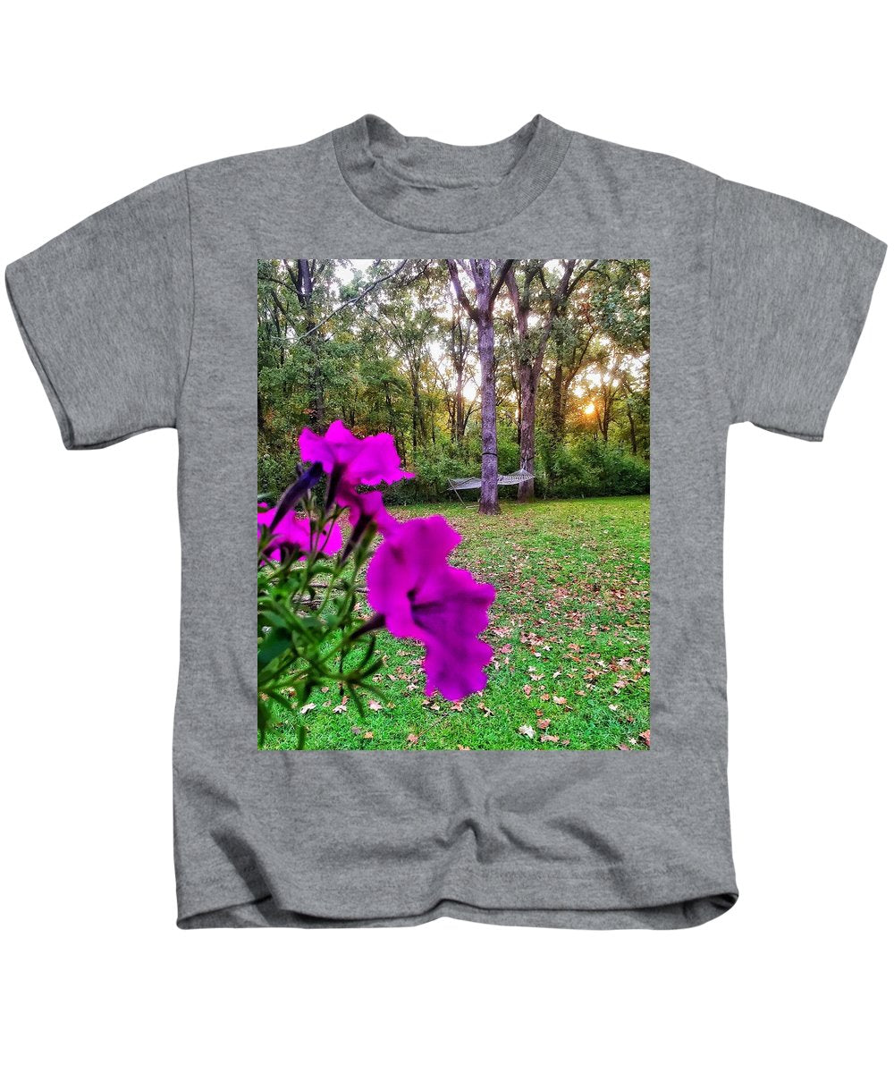 Backyard Bliss - Kids T-Shirt