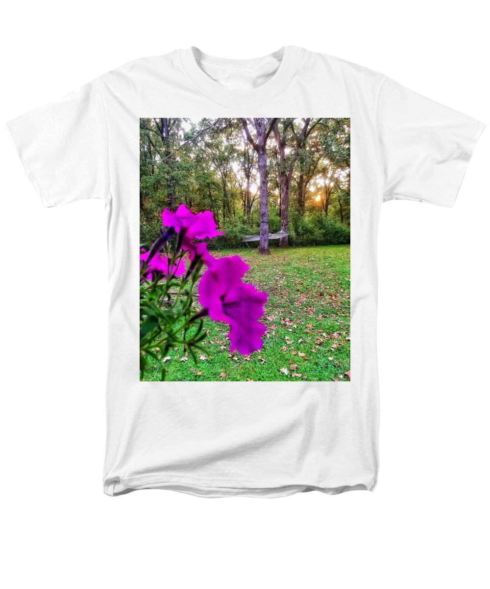 Backyard Bliss - Men's T-Shirt  (Regular Fit)