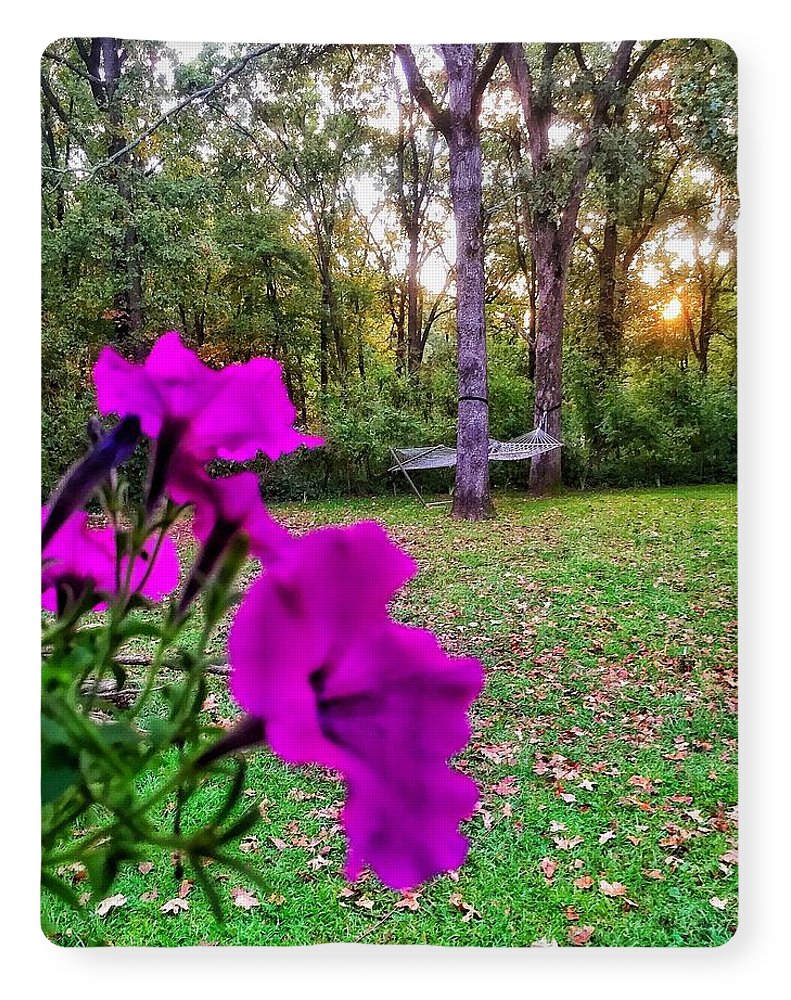 Backyard Bliss - Blanket