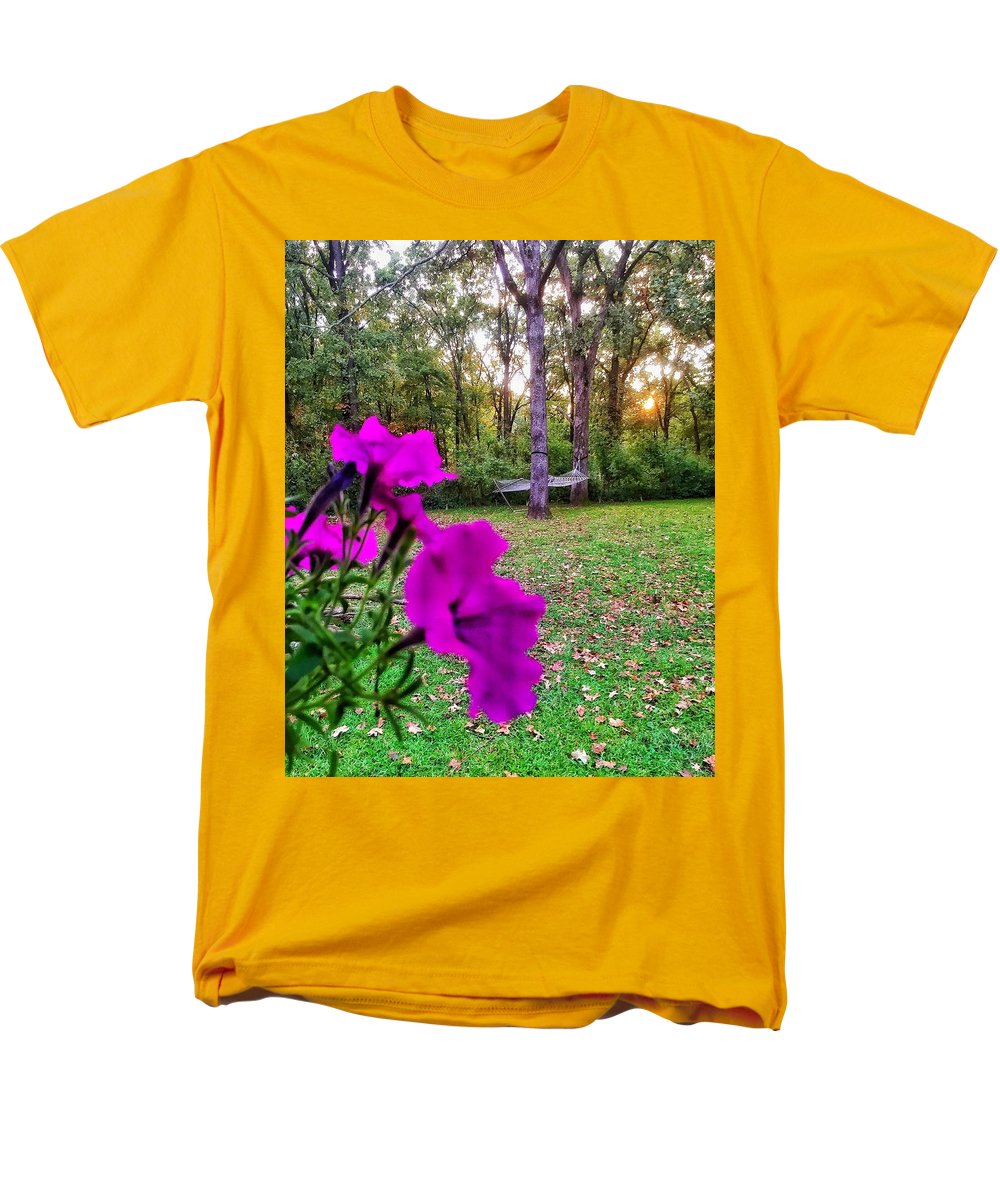 Backyard Bliss - Men's T-Shirt  (Regular Fit)