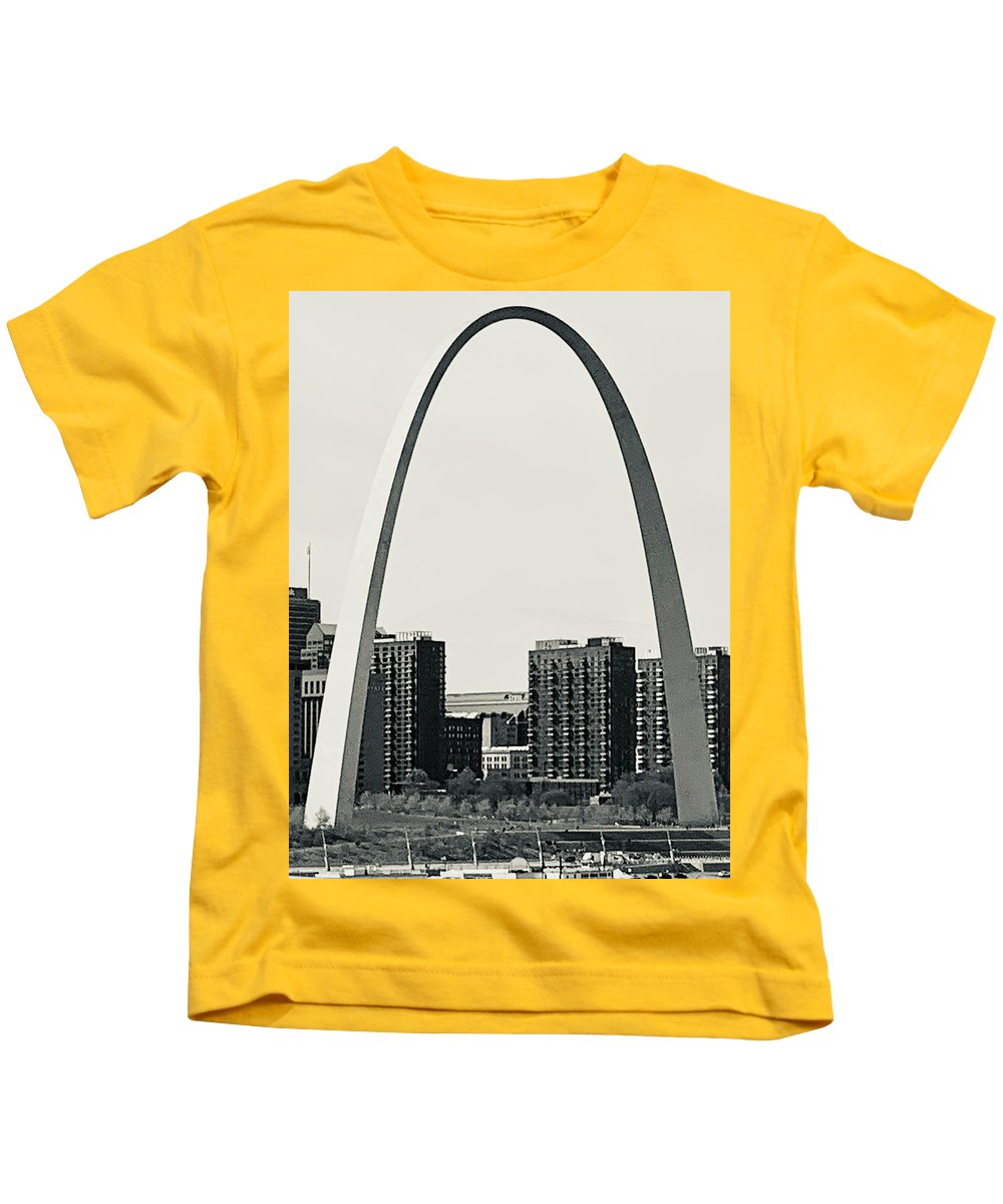 Driveby Shot of the Arch - Kids T-Shirt