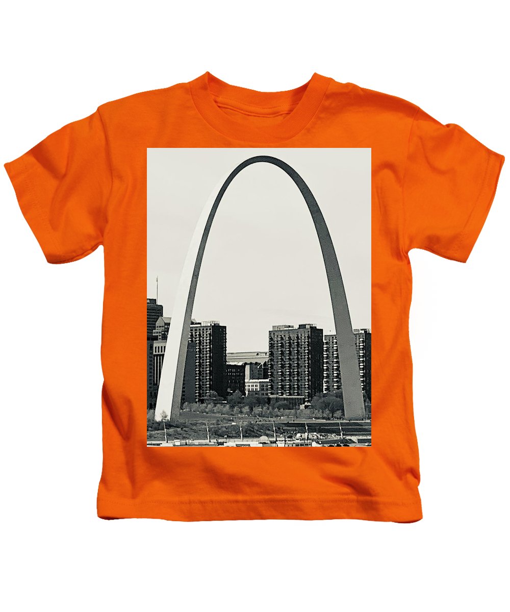 Driveby Shot of the Arch - Kids T-Shirt