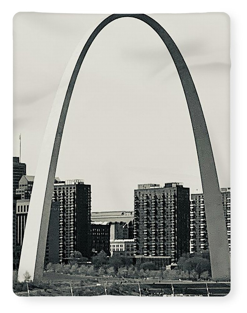 Driveby Shot of the Arch - Blanket