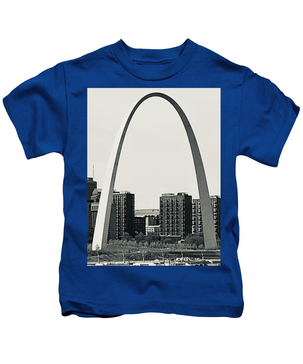 Driveby Shot of the Arch - Kids T-Shirt