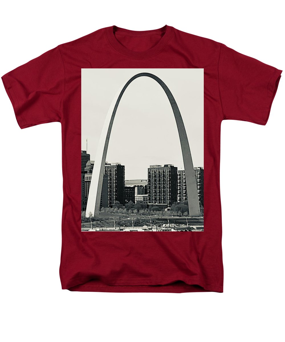 Driveby Shot of the Arch - Men's T-Shirt  (Regular Fit)