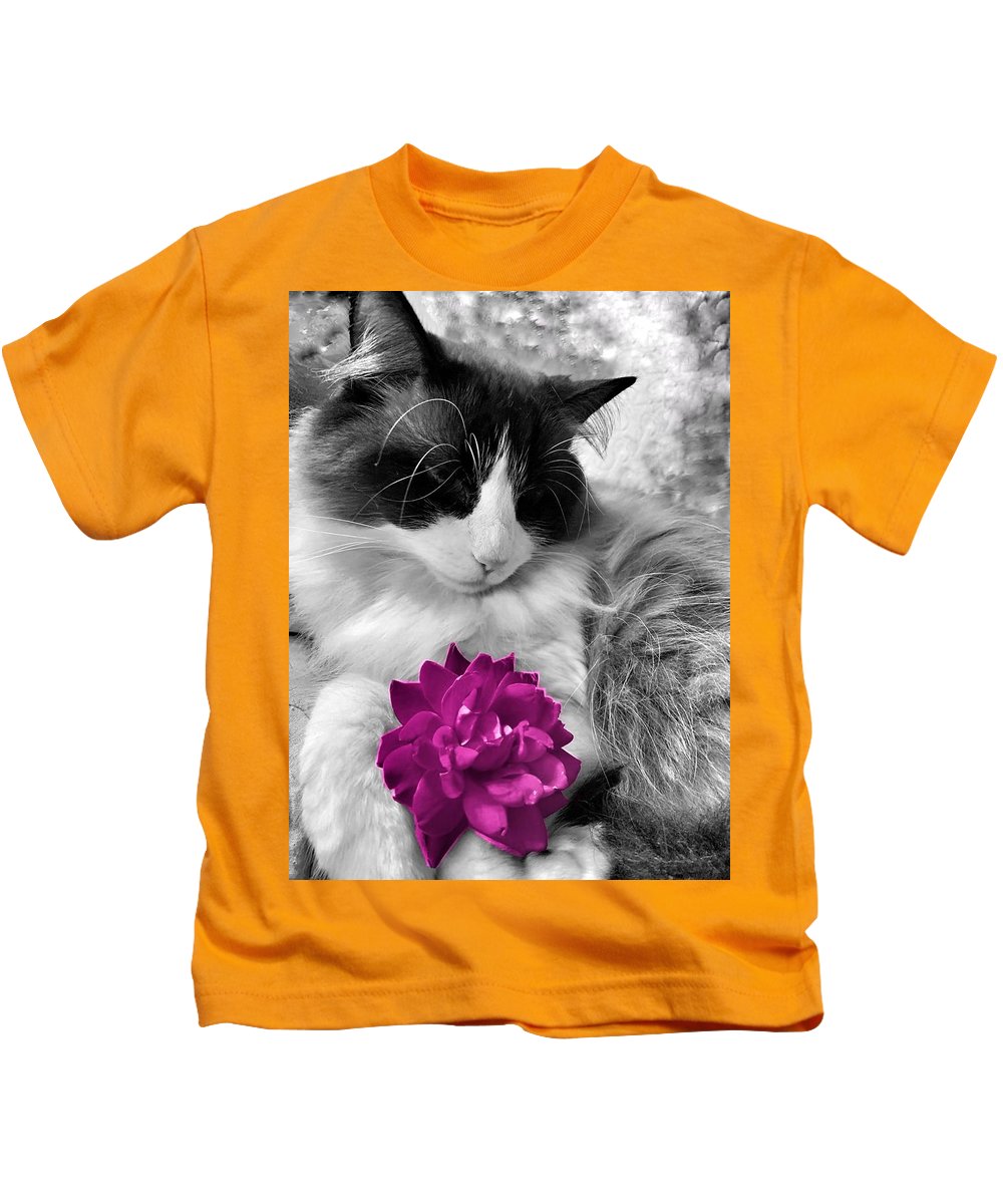 Fiona's Fuschia Flower - Kids T-Shirt