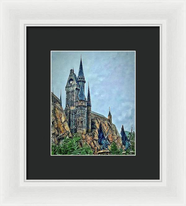 Hogwart's Castle - Framed Print