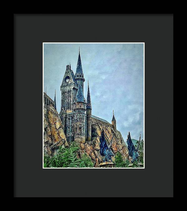 Hogwart's Castle - Framed Print