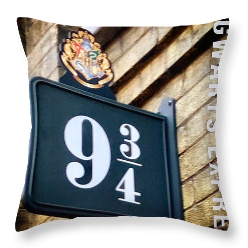 Hogwarts Express - Throw Pillow