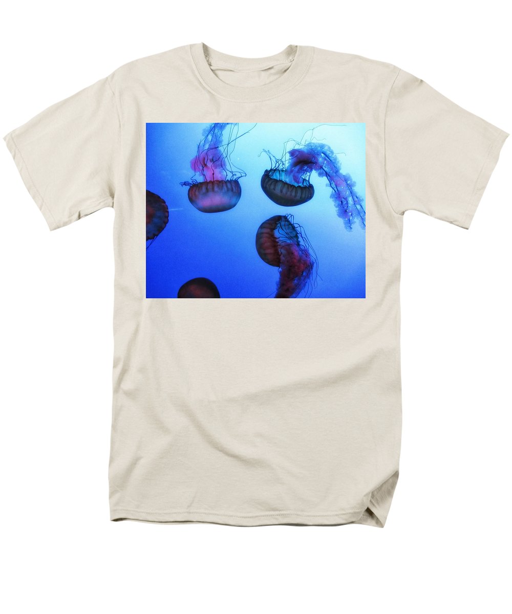 Jellyfish - Men's T-Shirt  (Regular Fit)