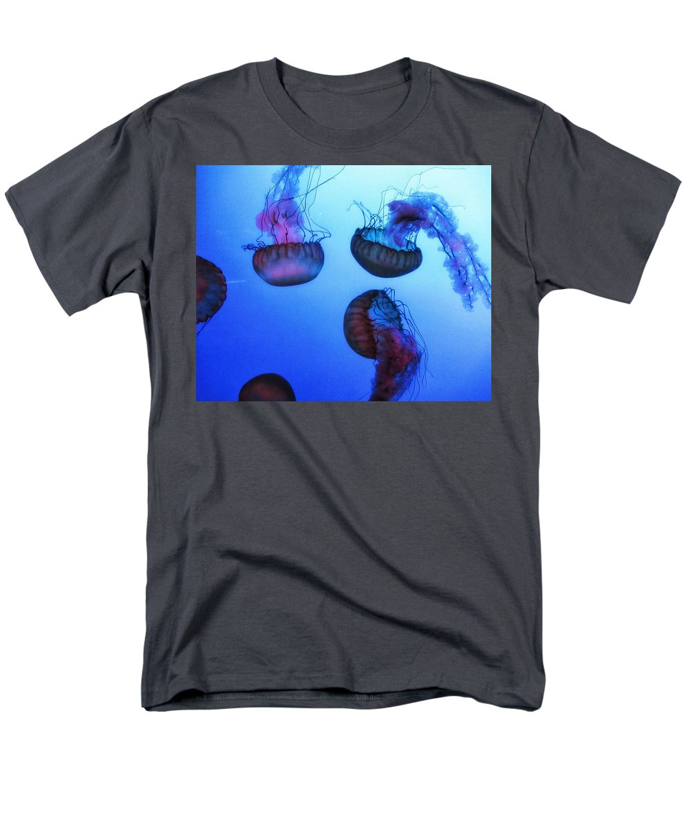 Jellyfish - Men's T-Shirt  (Regular Fit)