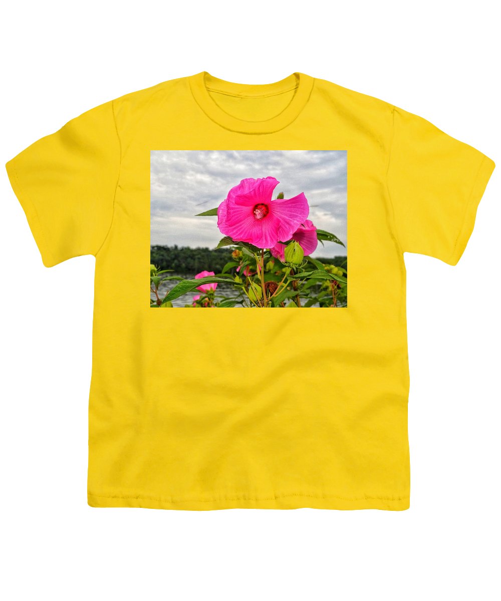 Lakeside Stunner - Youth T-Shirt