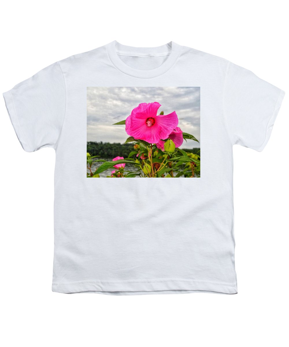 Lakeside Stunner - Youth T-Shirt