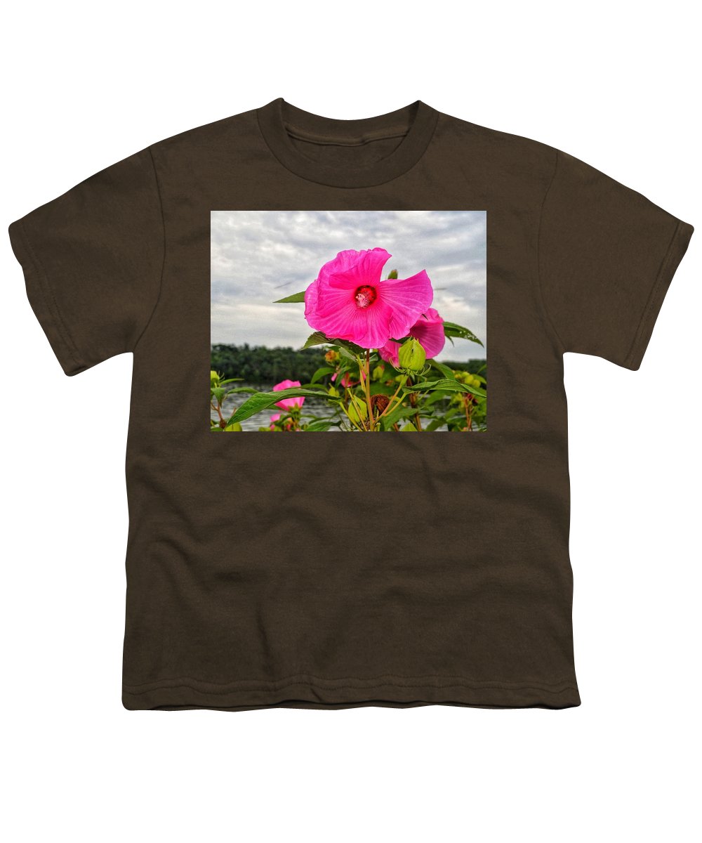 Lakeside Stunner - Youth T-Shirt
