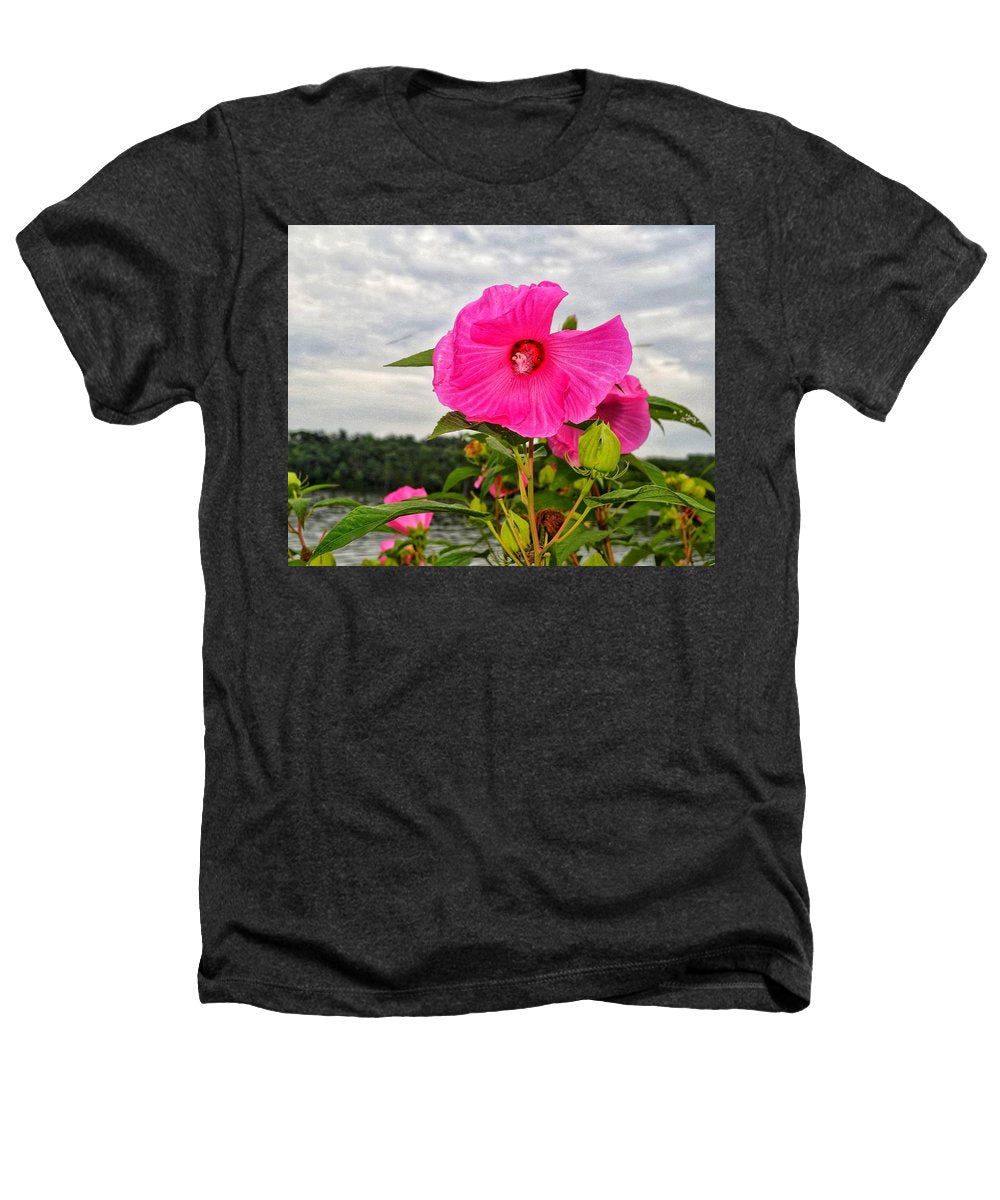 Lakeside Stunner - Heathers T-Shirt