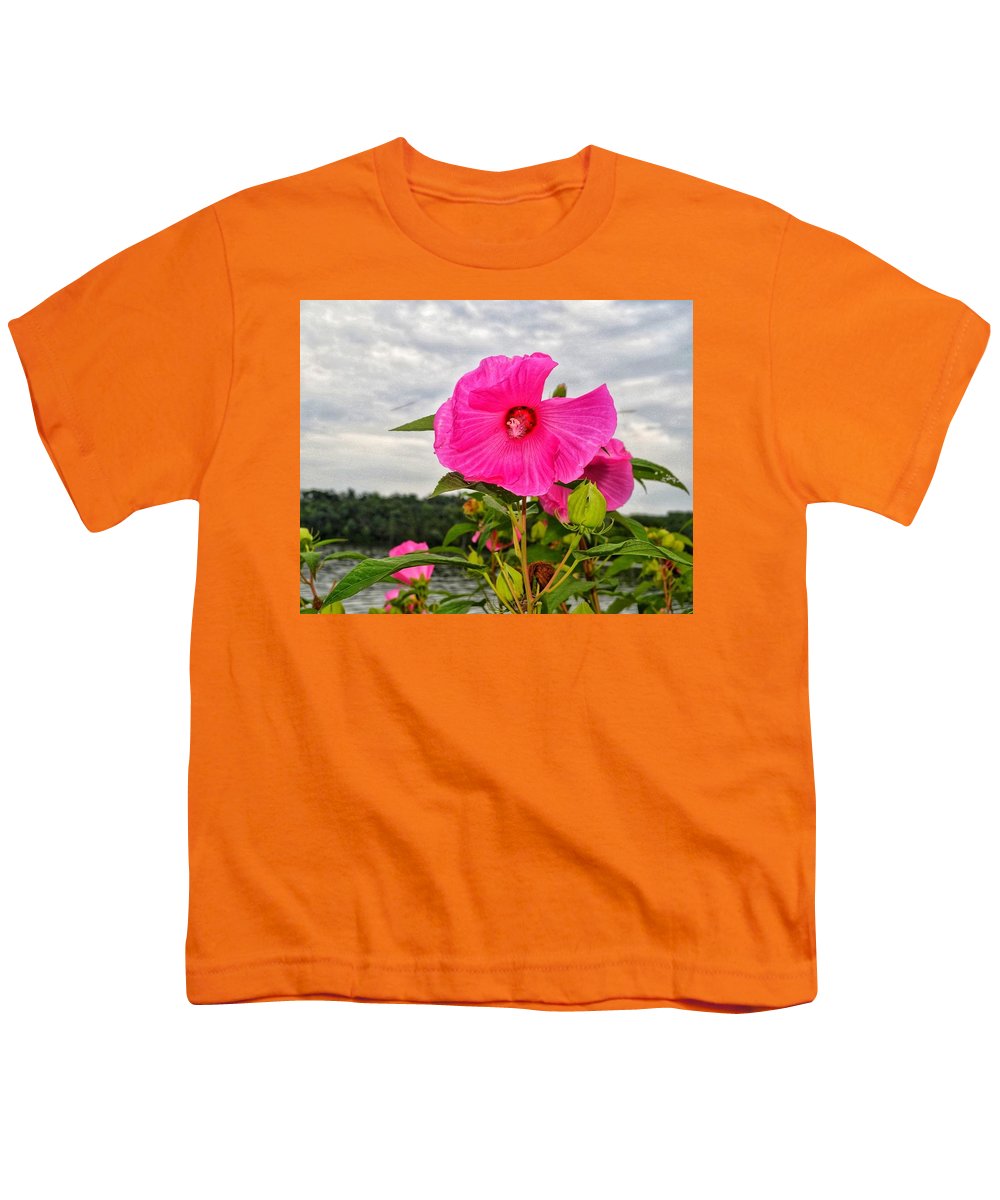 Lakeside Stunner - Youth T-Shirt
