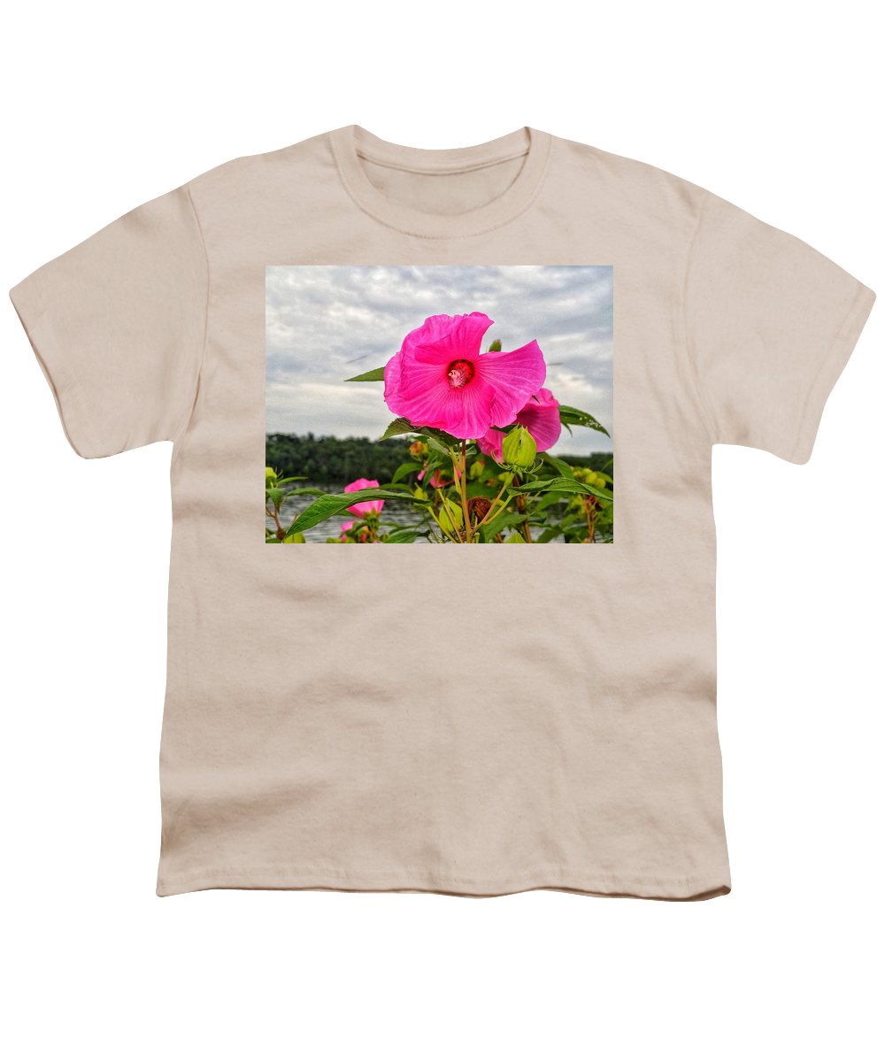 Lakeside Stunner - Youth T-Shirt