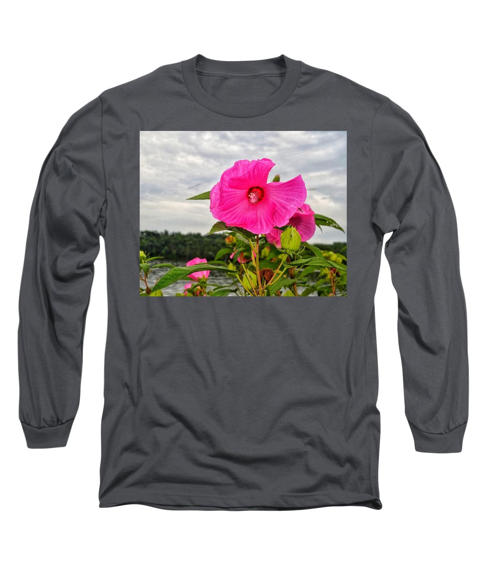 Lakeside Stunner - Long Sleeve T-Shirt