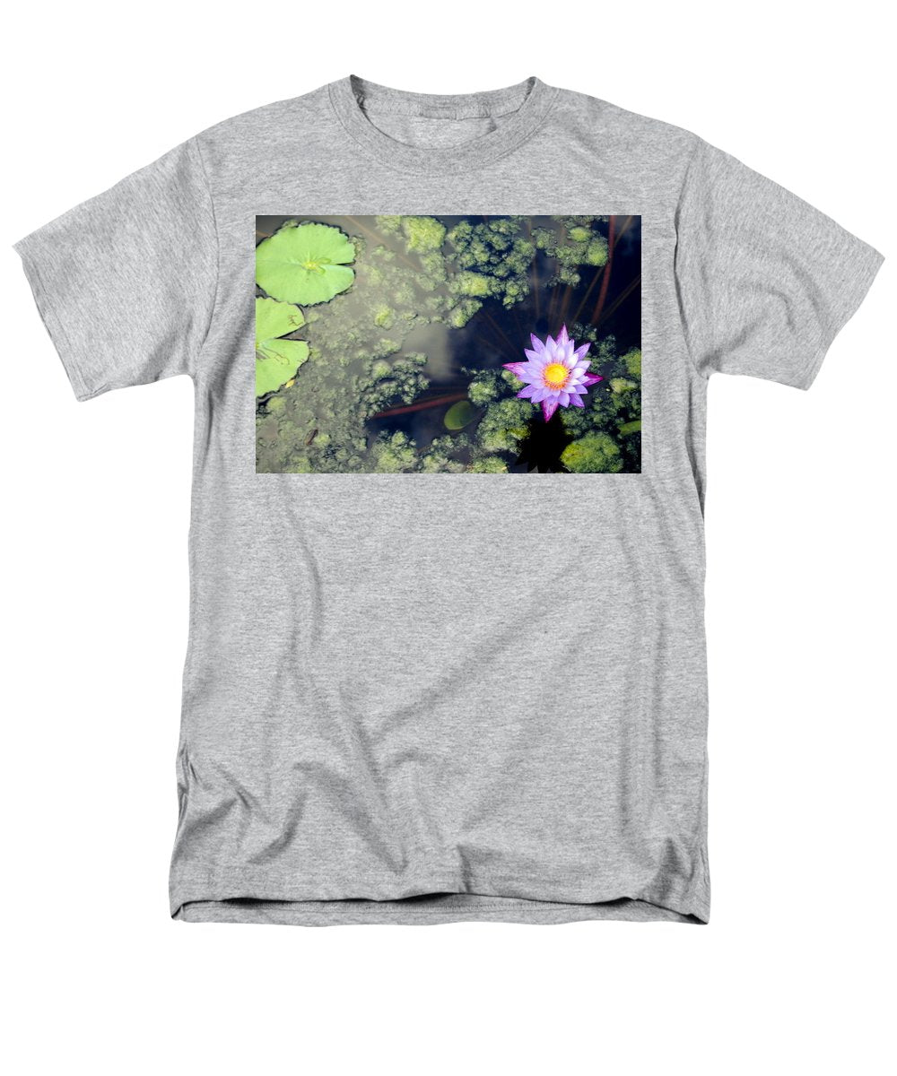 Lily Pad Pond - Men's T-Shirt  (Regular Fit)