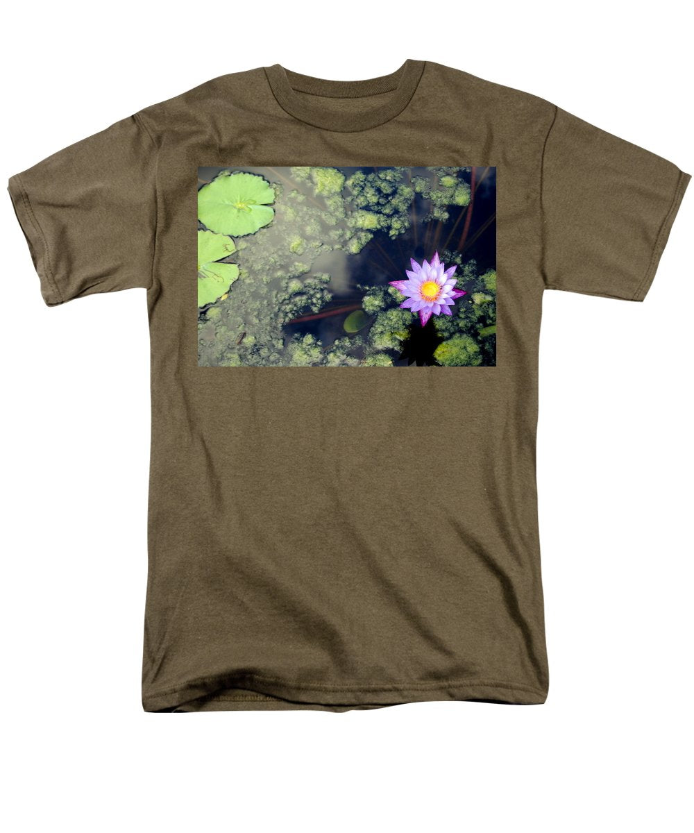 Lily Pad Pond - Men's T-Shirt  (Regular Fit)