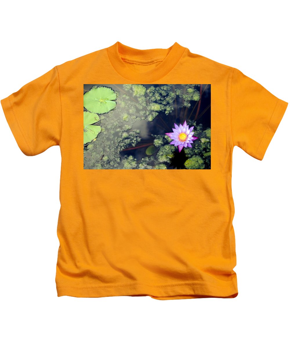 Lily Pad Pond - Kids T-Shirt