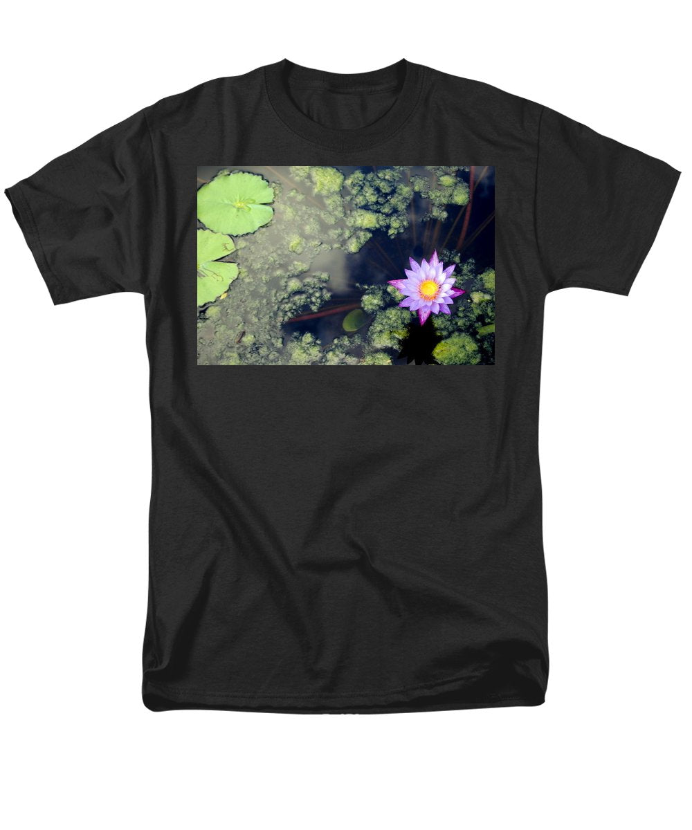 Lily Pad Pond - Men's T-Shirt  (Regular Fit)