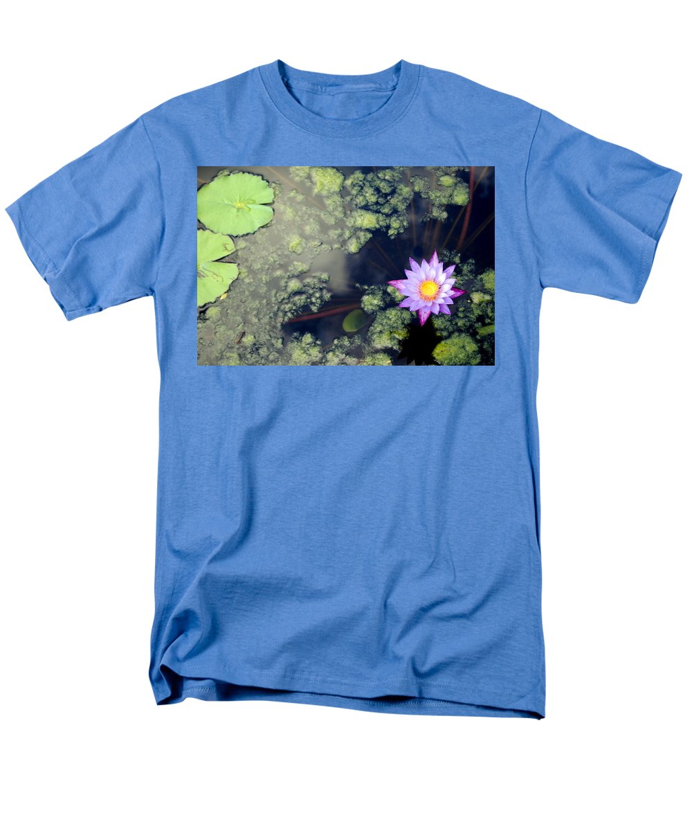 Lily Pad Pond - Men's T-Shirt  (Regular Fit)