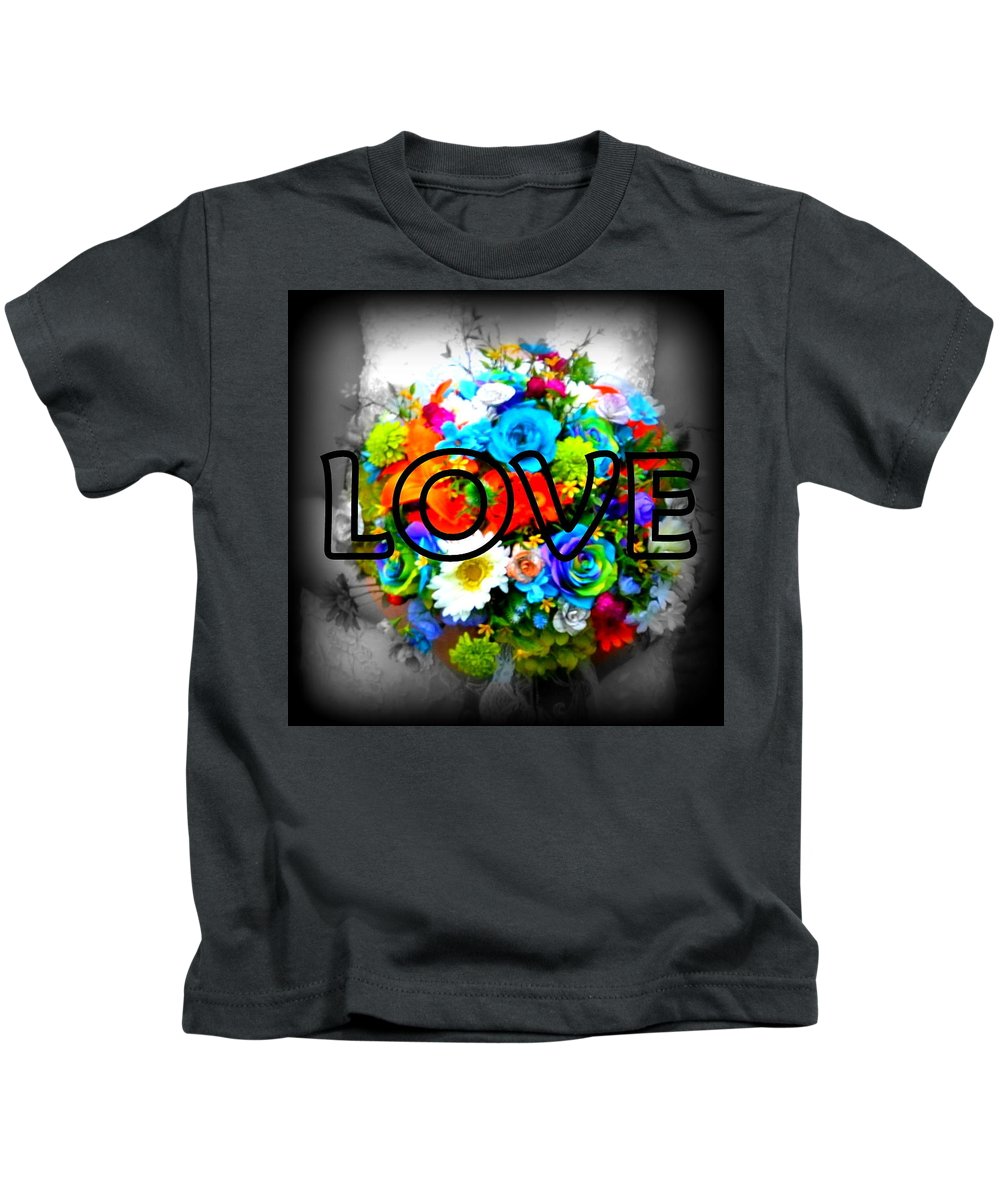 Love - Kids T-Shirt