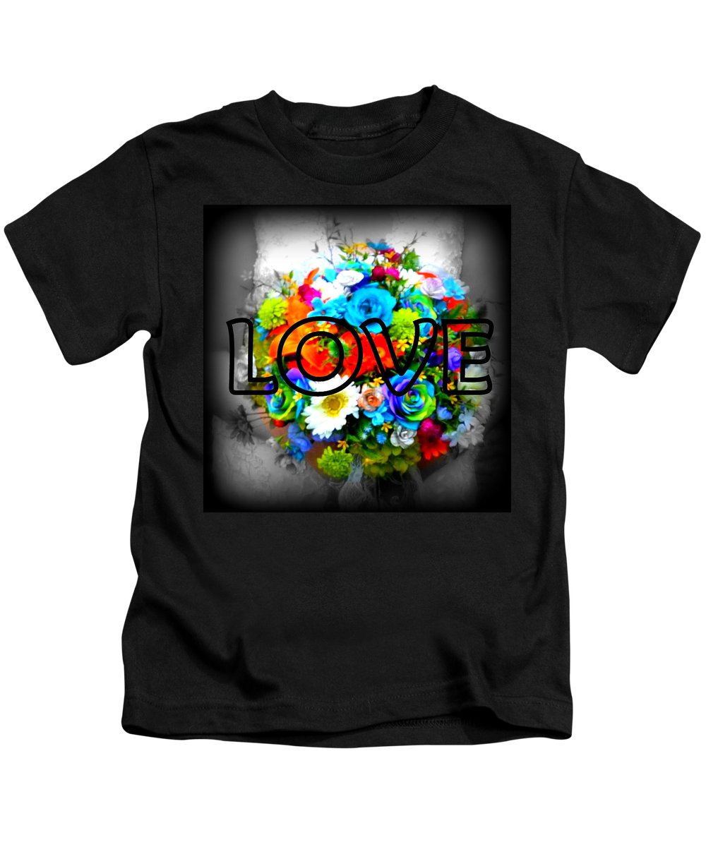 Love - Kids T-Shirt