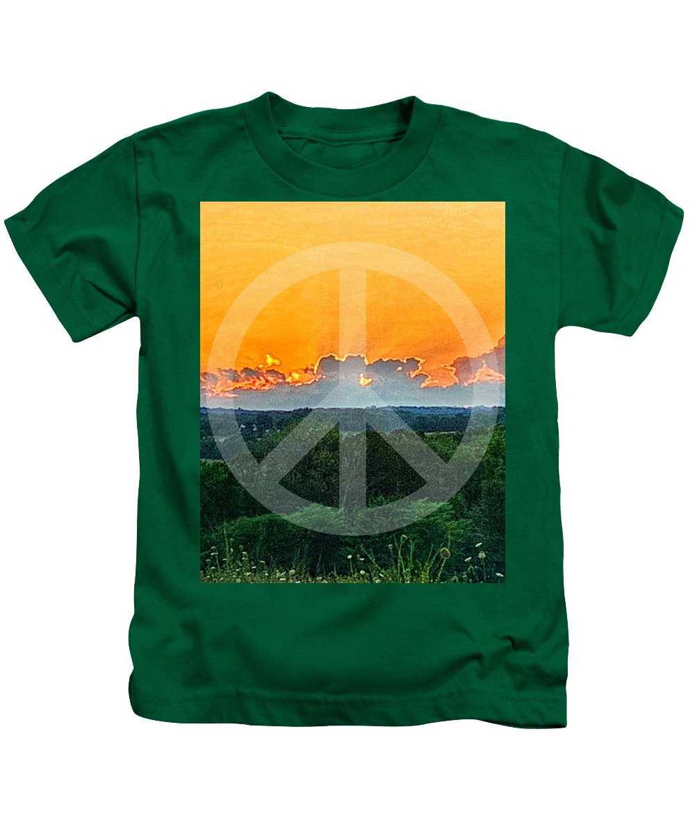 Peace on Earth  - Kids T-Shirt