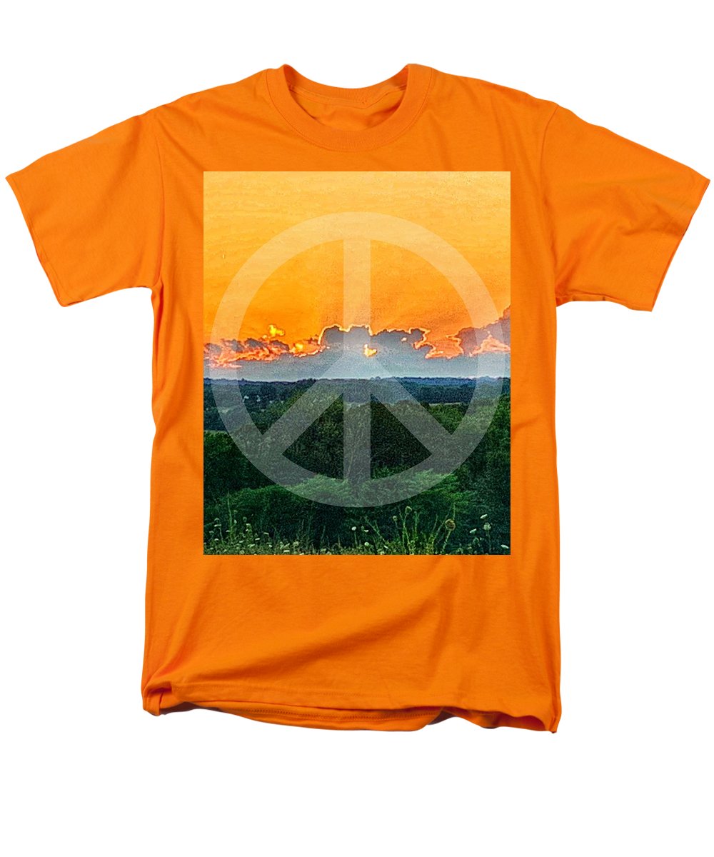 Peace on Earth  - Men's T-Shirt  (Regular Fit)