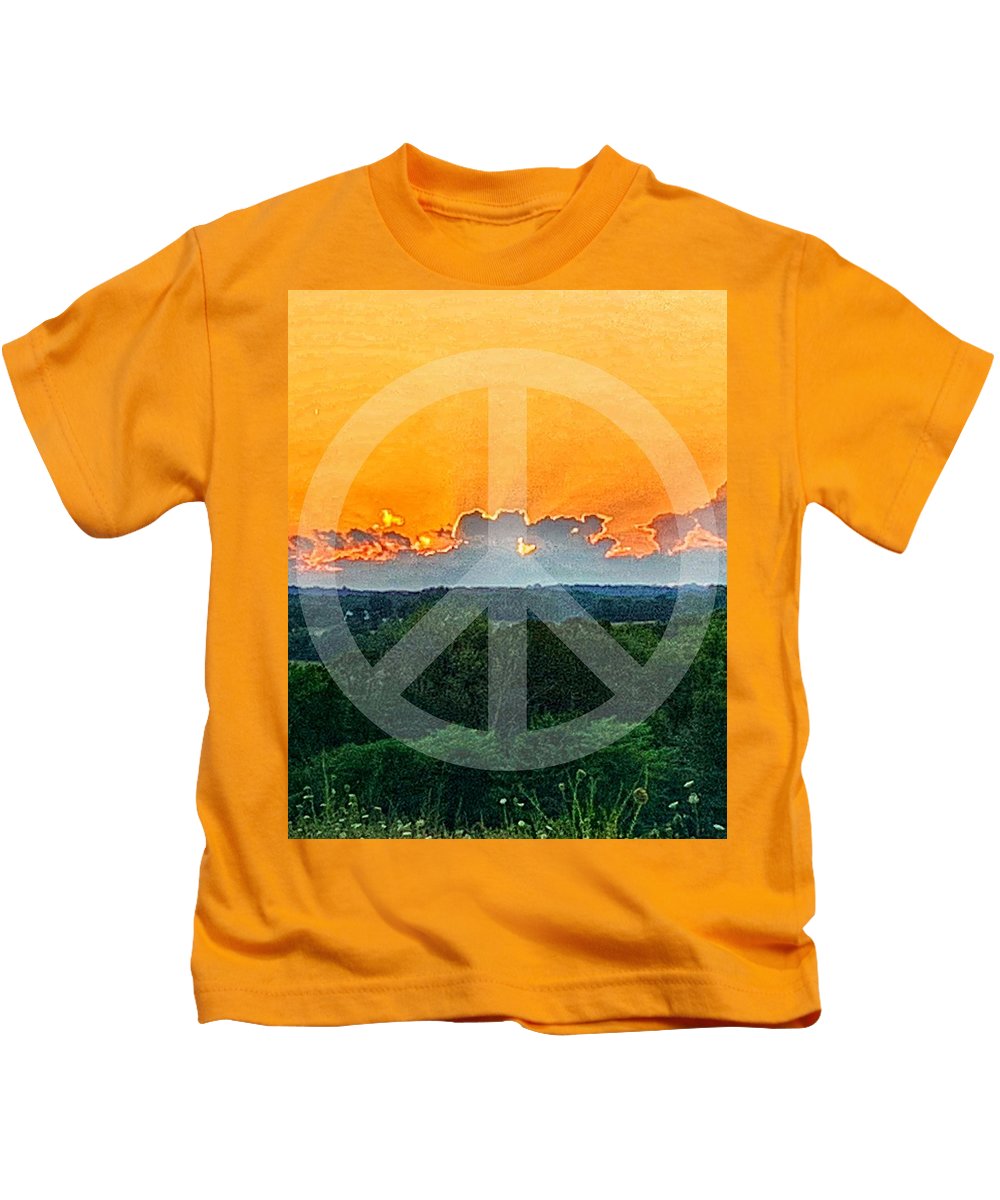 Peace on Earth  - Kids T-Shirt