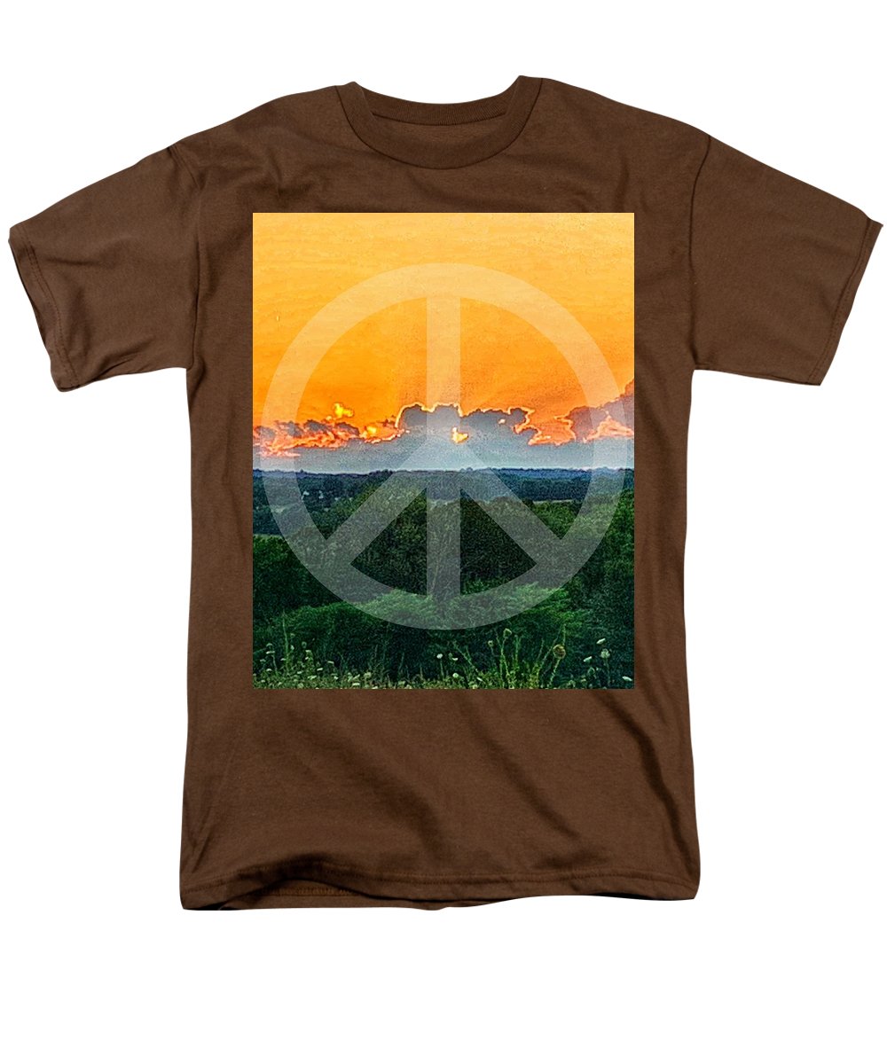 Peace on Earth  - Men's T-Shirt  (Regular Fit)