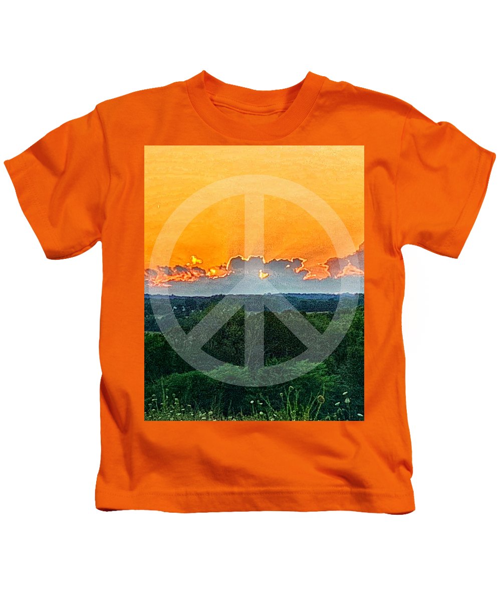 Peace on Earth  - Kids T-Shirt