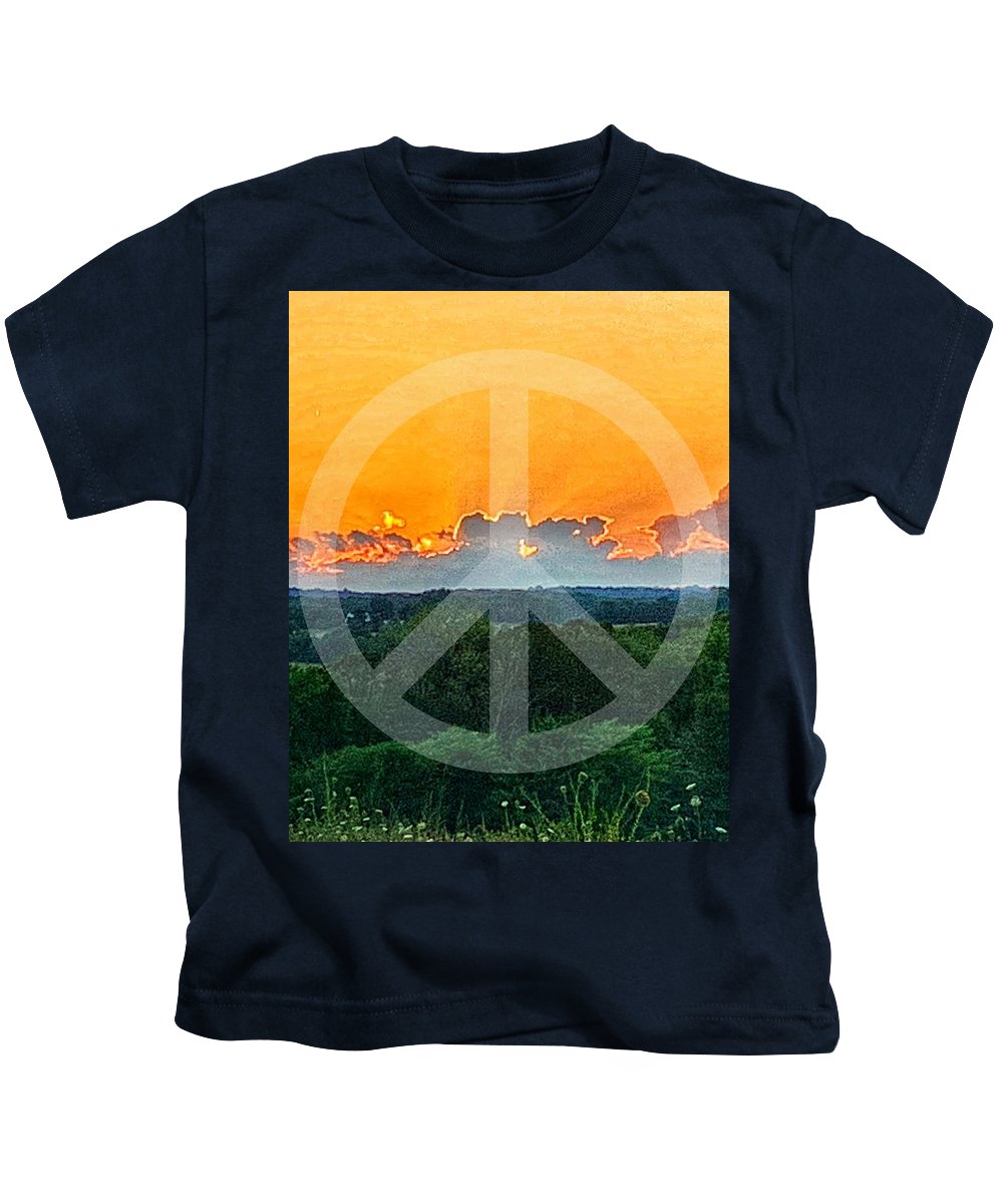 Peace on Earth  - Kids T-Shirt