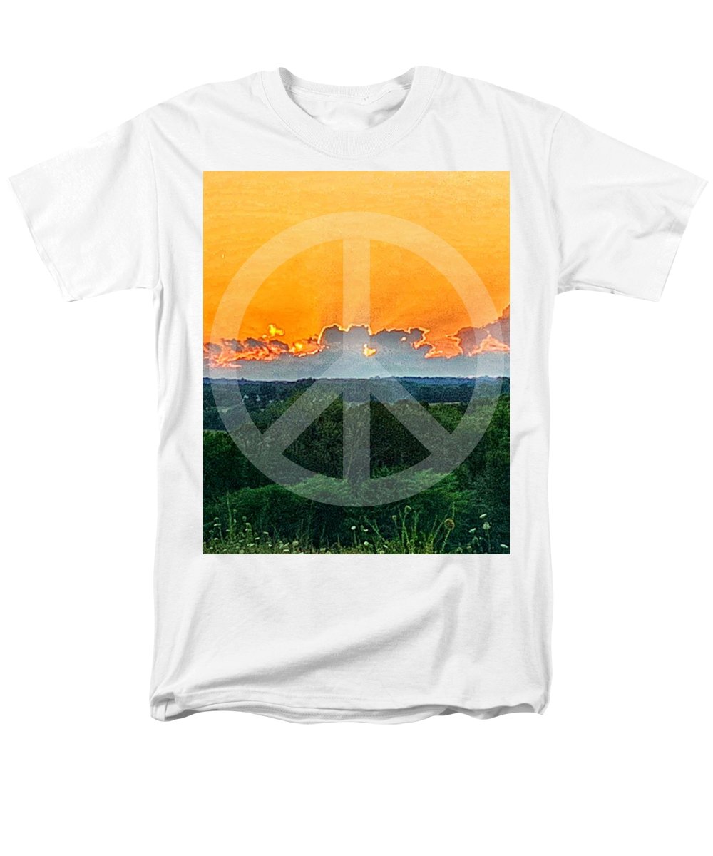 Peace on Earth  - Men's T-Shirt  (Regular Fit)