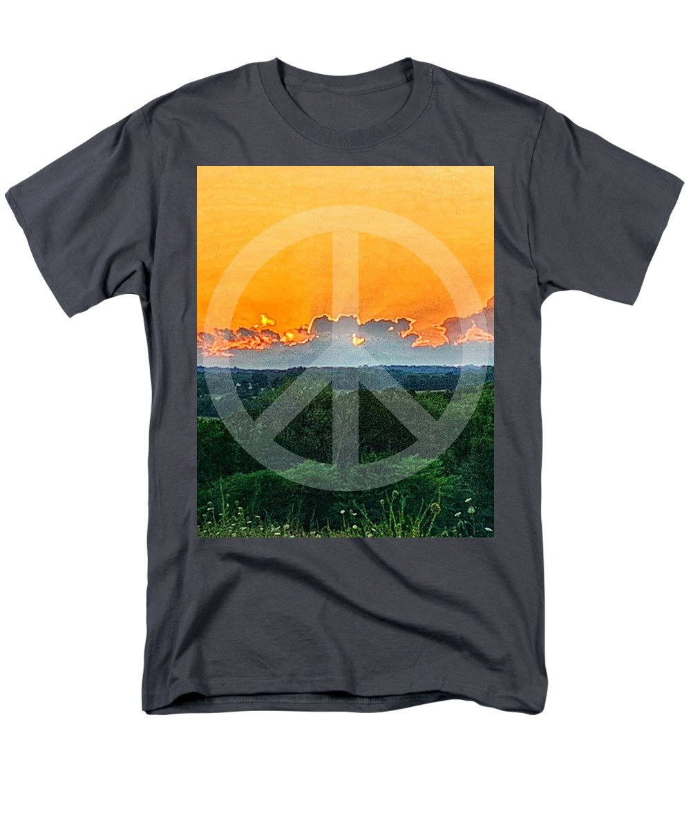 Peace on Earth  - Men's T-Shirt  (Regular Fit)