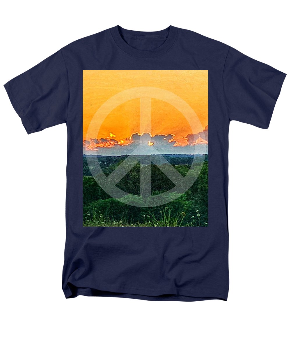 Peace on Earth  - Men's T-Shirt  (Regular Fit)