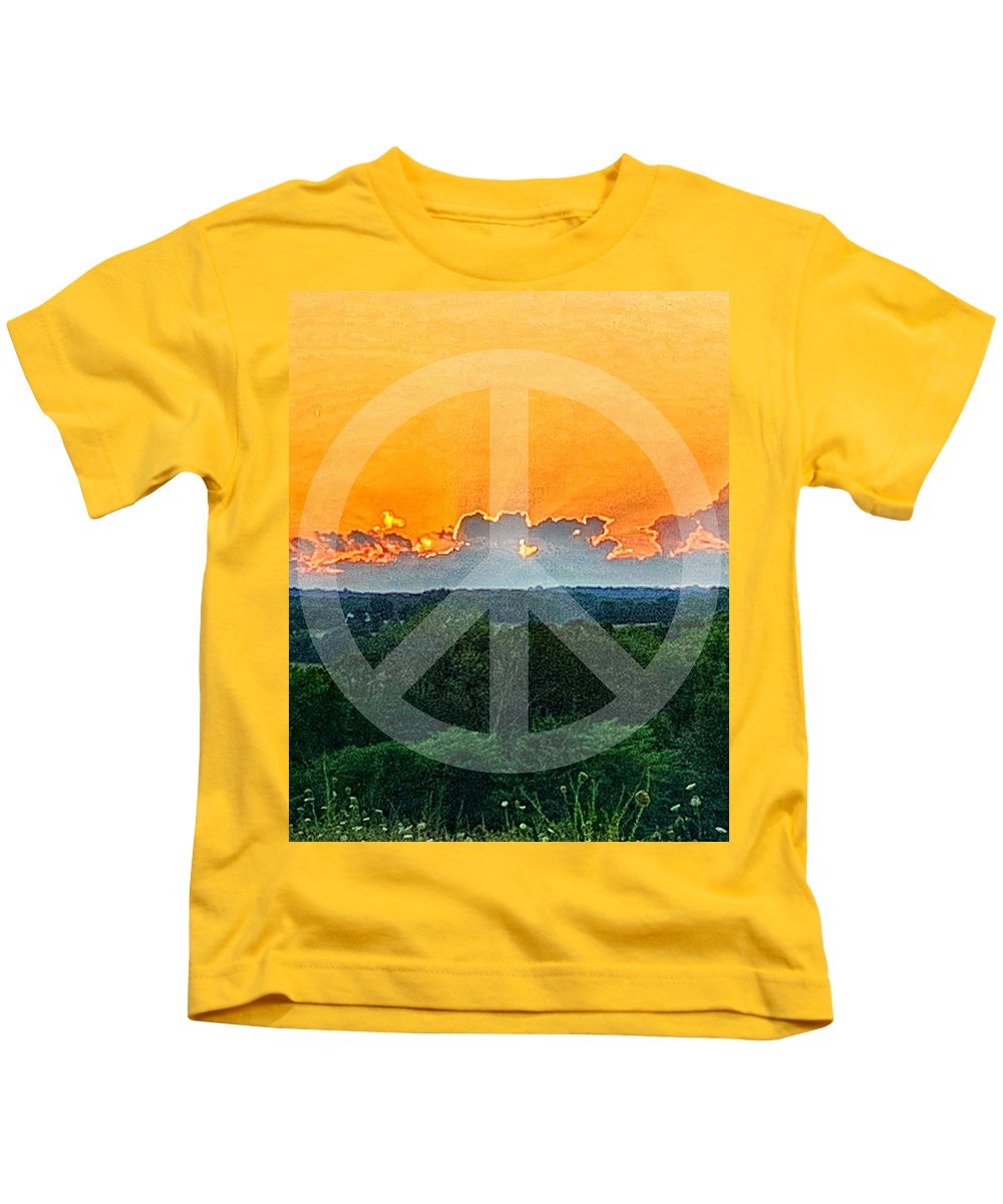 Peace on Earth  - Kids T-Shirt