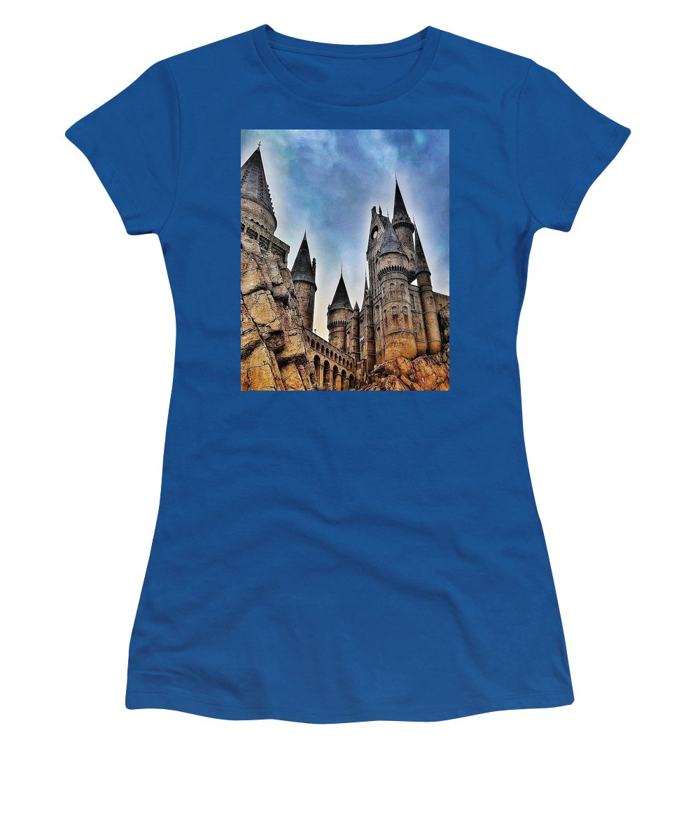 School of Witchcraft and Wizardry - Women's T-Shirt