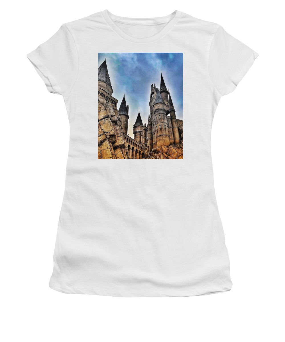 School of Witchcraft and Wizardry - Women's T-Shirt