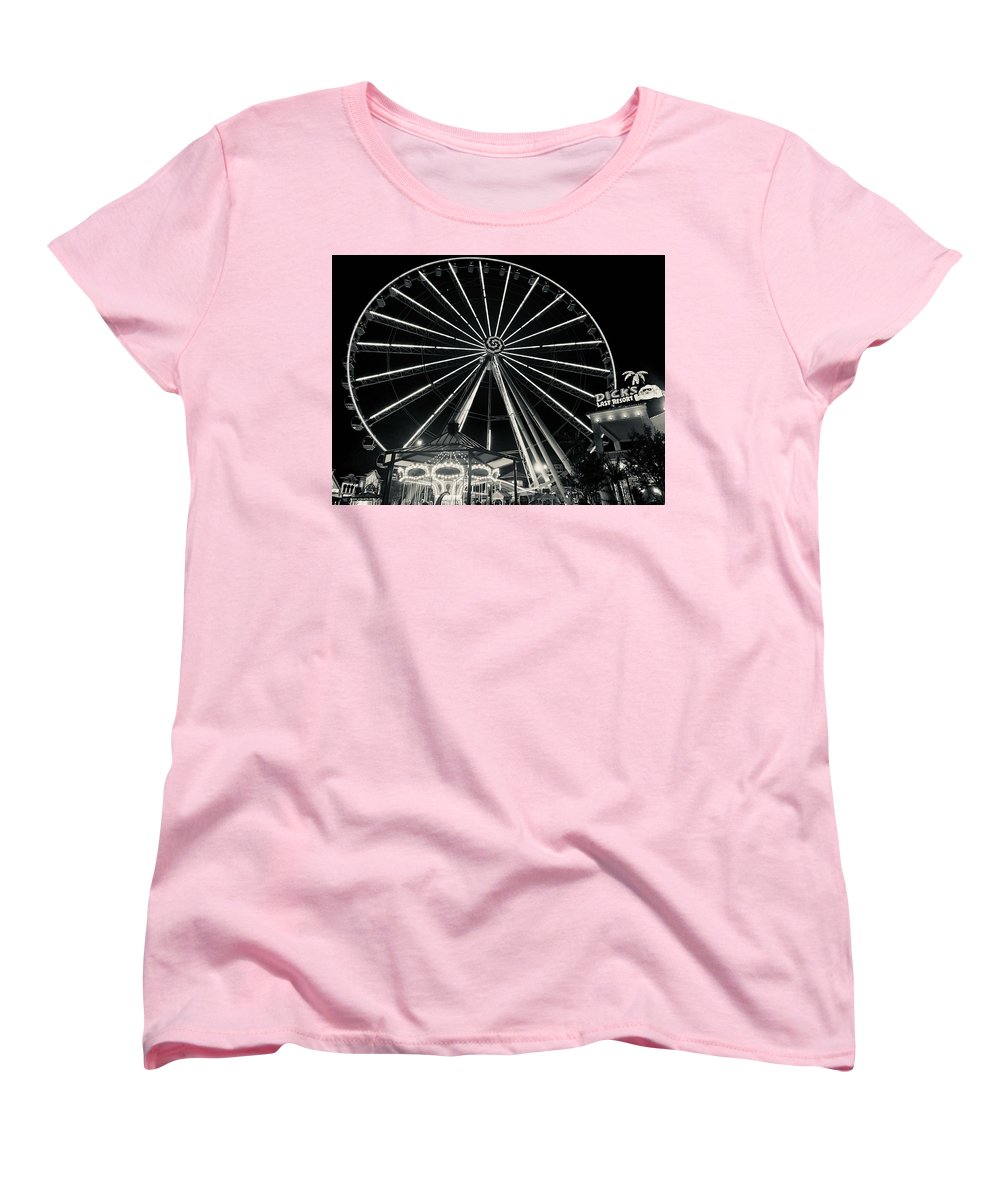 The Island Wheel - Women's T-Shirt (Standard Fit)