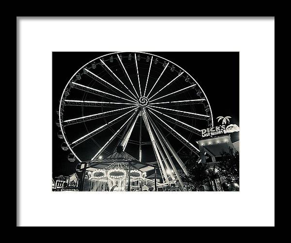 The Island Wheel - Framed Print